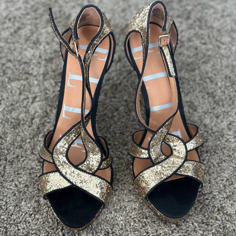 ELLE Gold Statement Shoes Sexy Sparkle Glam Stiletto ELGEMINIGOLD Women's size 8
